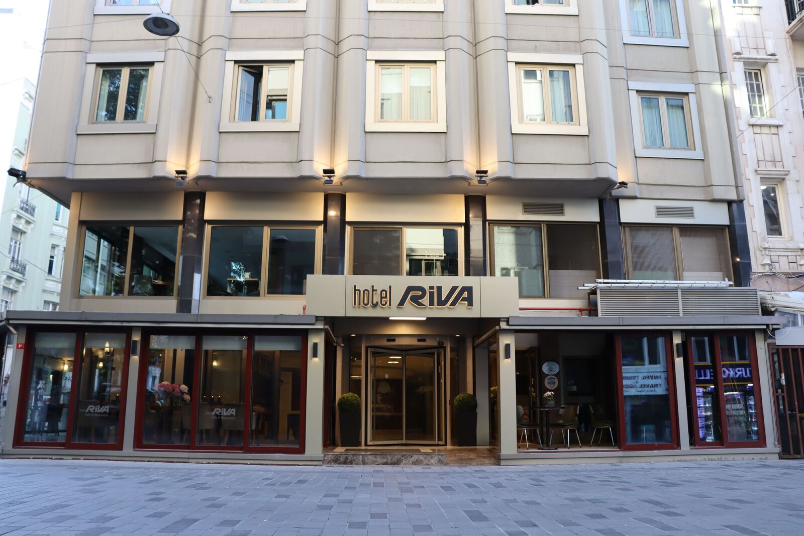 Riva Hotel Taksim – صورة 1